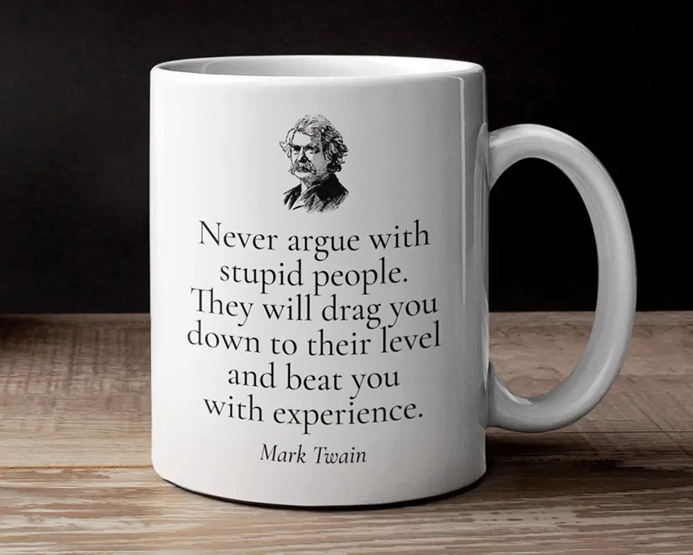 Taza con una imagen de Mark Twain